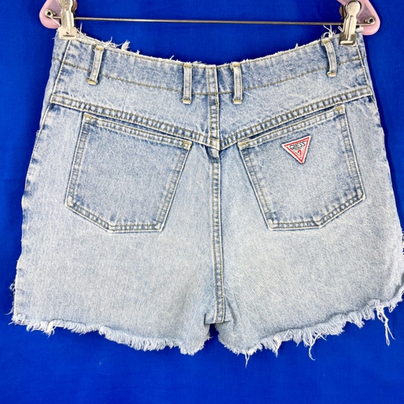 •VINTAGE |•GUESS•| 80s Acid Wash Raw Hem Exposed Button Fly High Rise Jean Short - Picture 1 of 13